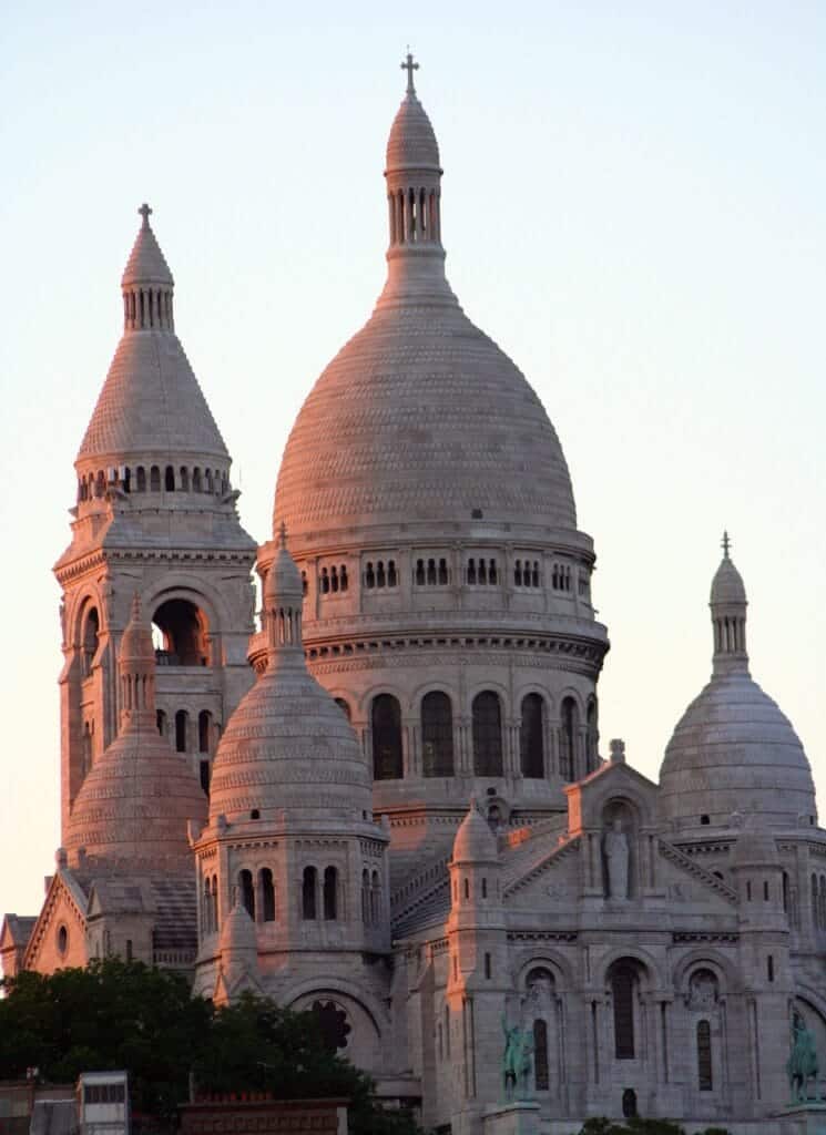 Sacre Coeur basilica Paris at sunset, an essential stop on a 3 day Paris itinerary for first time visitors.