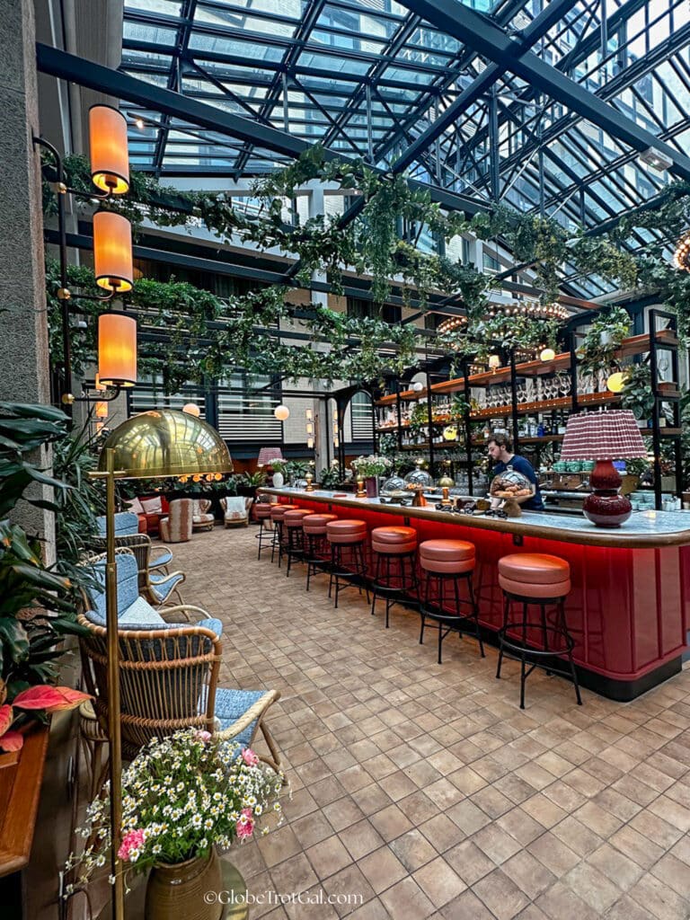Restaurant at Le Jardin de Locke one of the best aparthotels in Paris